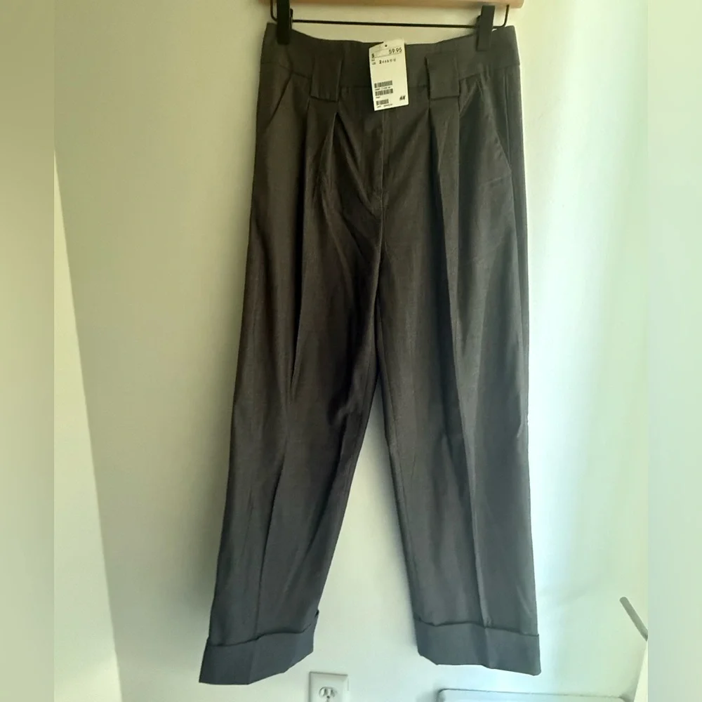 H&M High Waist Wide Leg Cropped Pants - Gray - Size 2 - NWT! - Picture 1 of 3